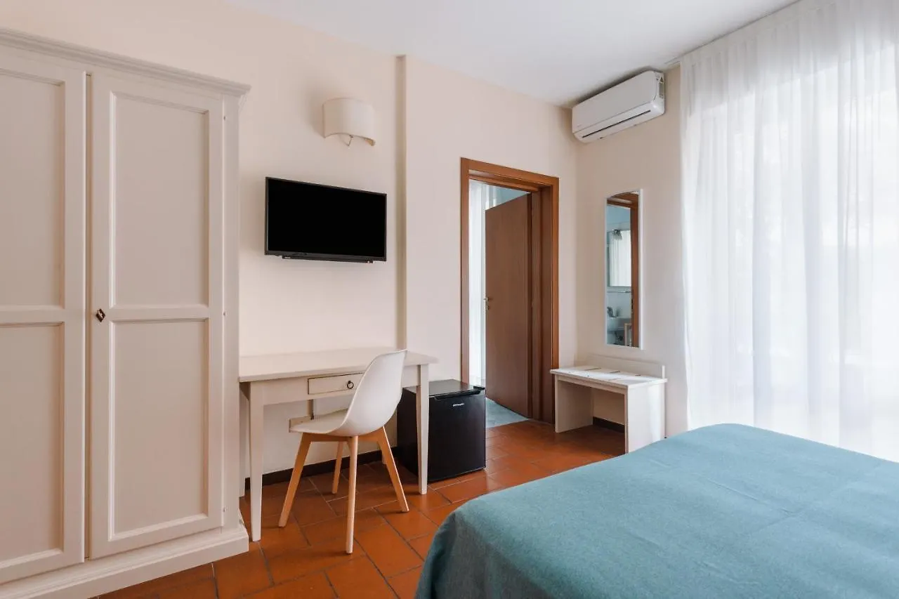 Hotel Milton Marina di Pietrasanta 3*,  Italia