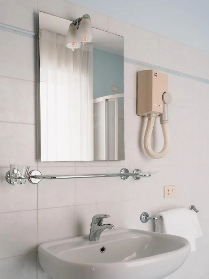 Hotel Milton Marina di Pietrasanta 3*,  Italia